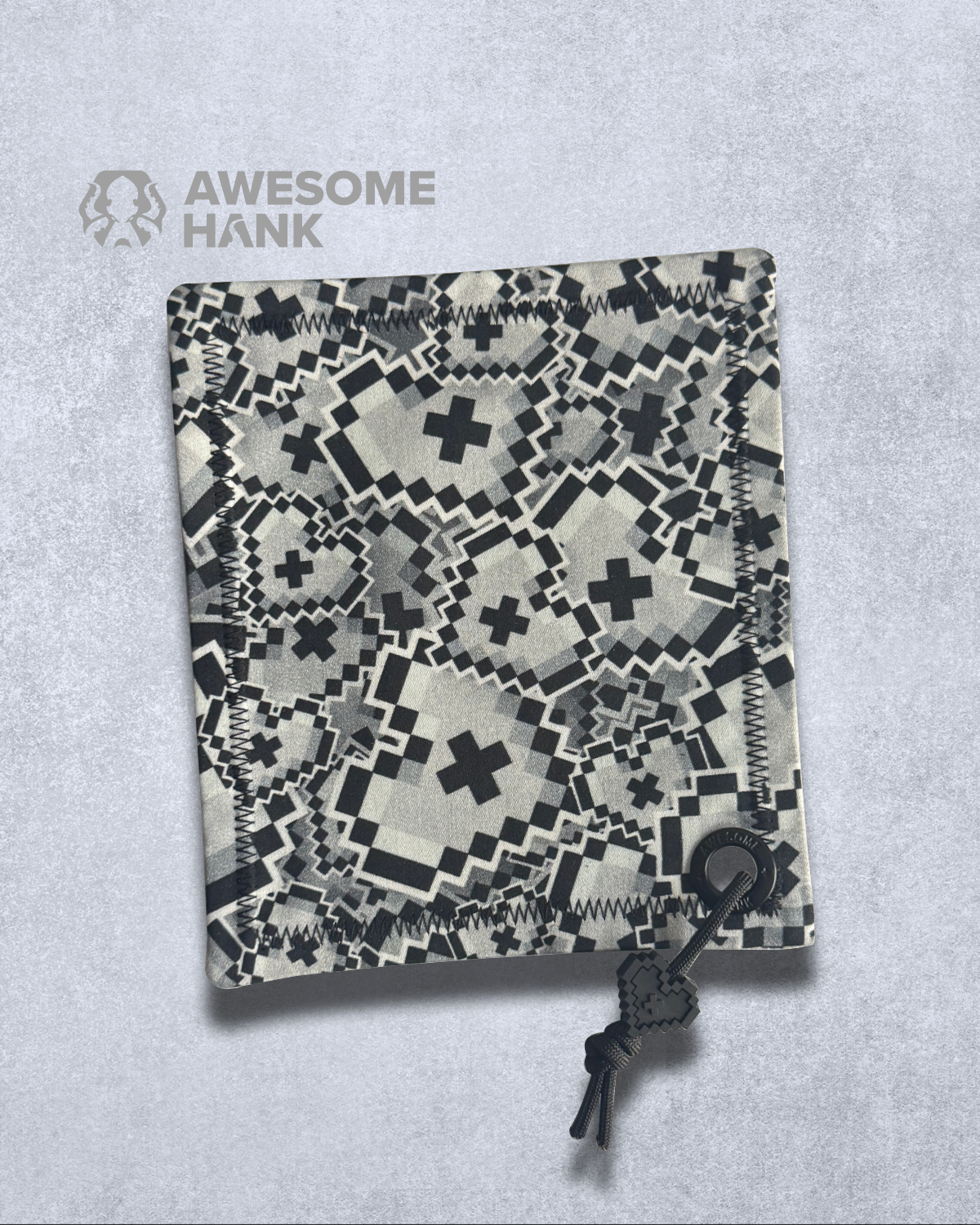 ANTIQUATED GRAY HEART HANDKERCHIEF (HEART BEAD)