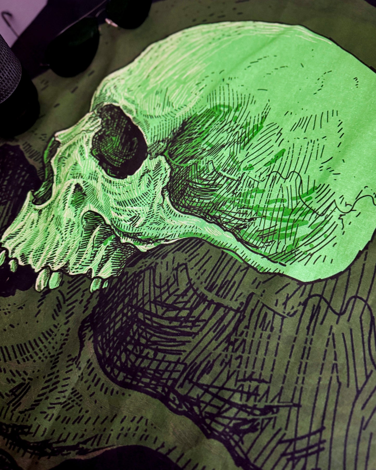 ACID SKULL HANKDANA (22" x 22")