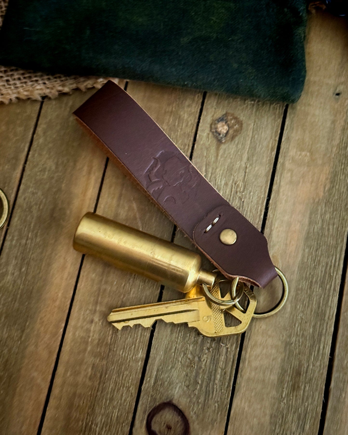 LEATHER KEY LOOP (BROWN)