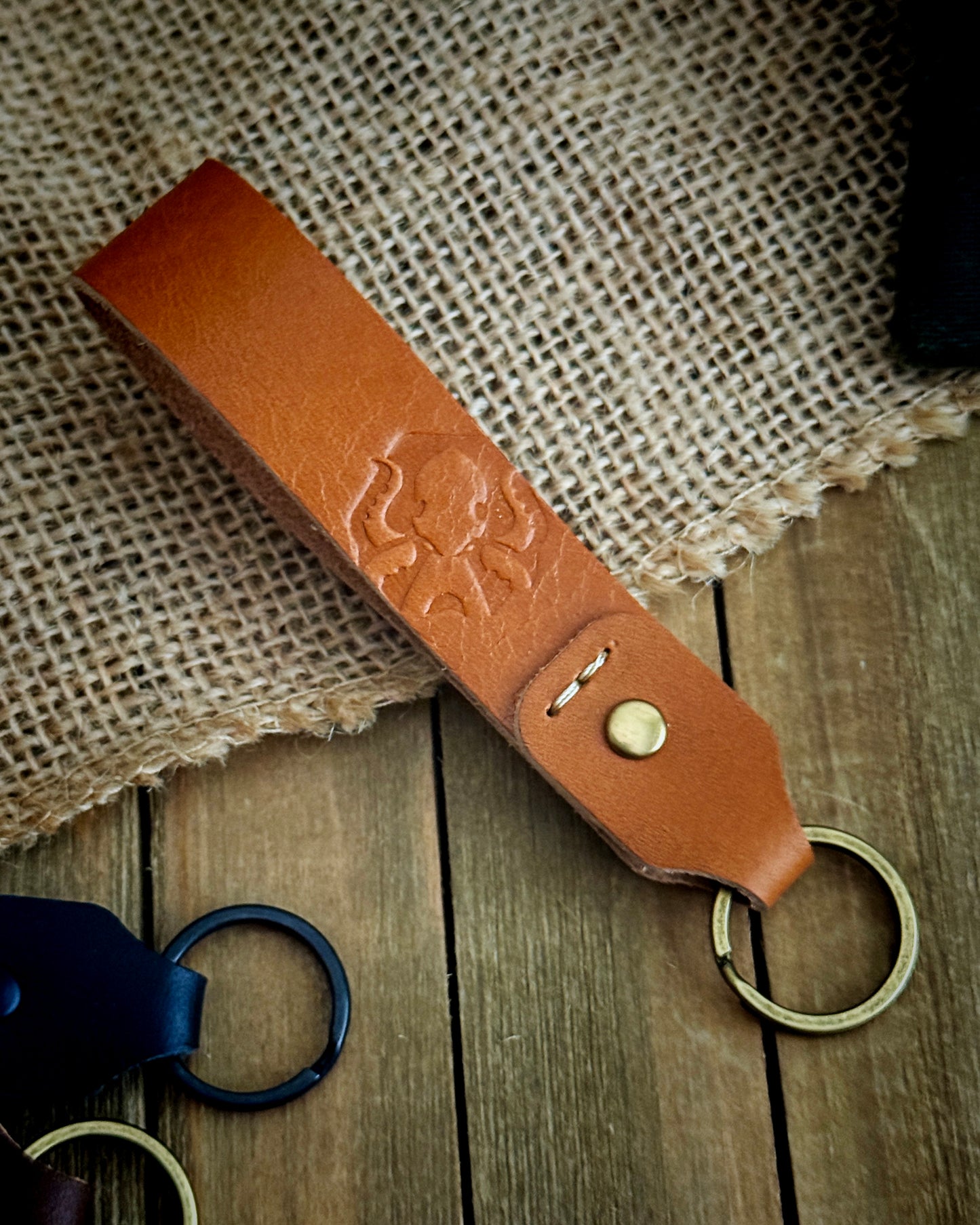 LEATHER KEY LOOP (TAN)