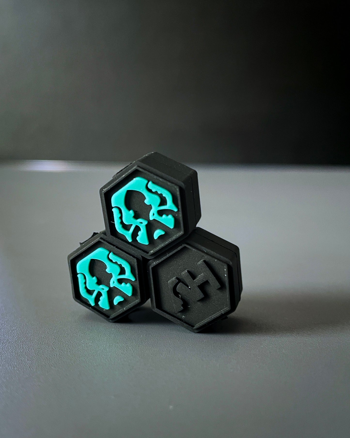 KEXAGON GITD BEADS (3 PACK)