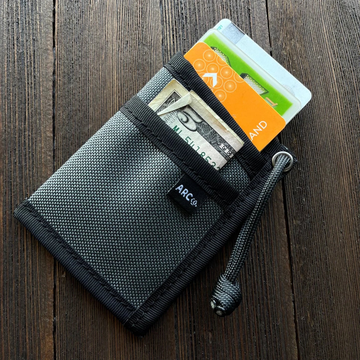 ARC COMPANY THE COMPASS WALLET (BLACK)