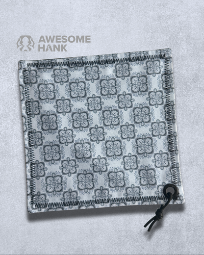 BLOOM SKY HANDKERCHIEF (HUSKY)