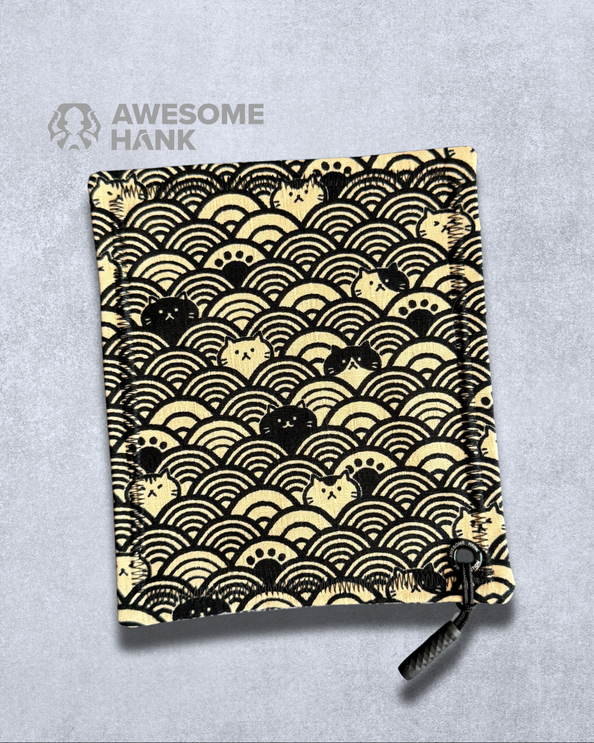 CAT WAVES B&W HANDKERCHIEF (MINI) - EDC HANK
