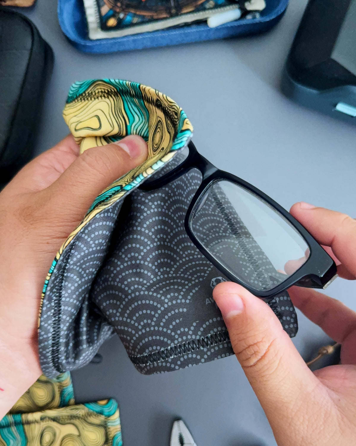 TURQUOISE TERRAIN HANDKERCHIEF (XL) - EDC HANK