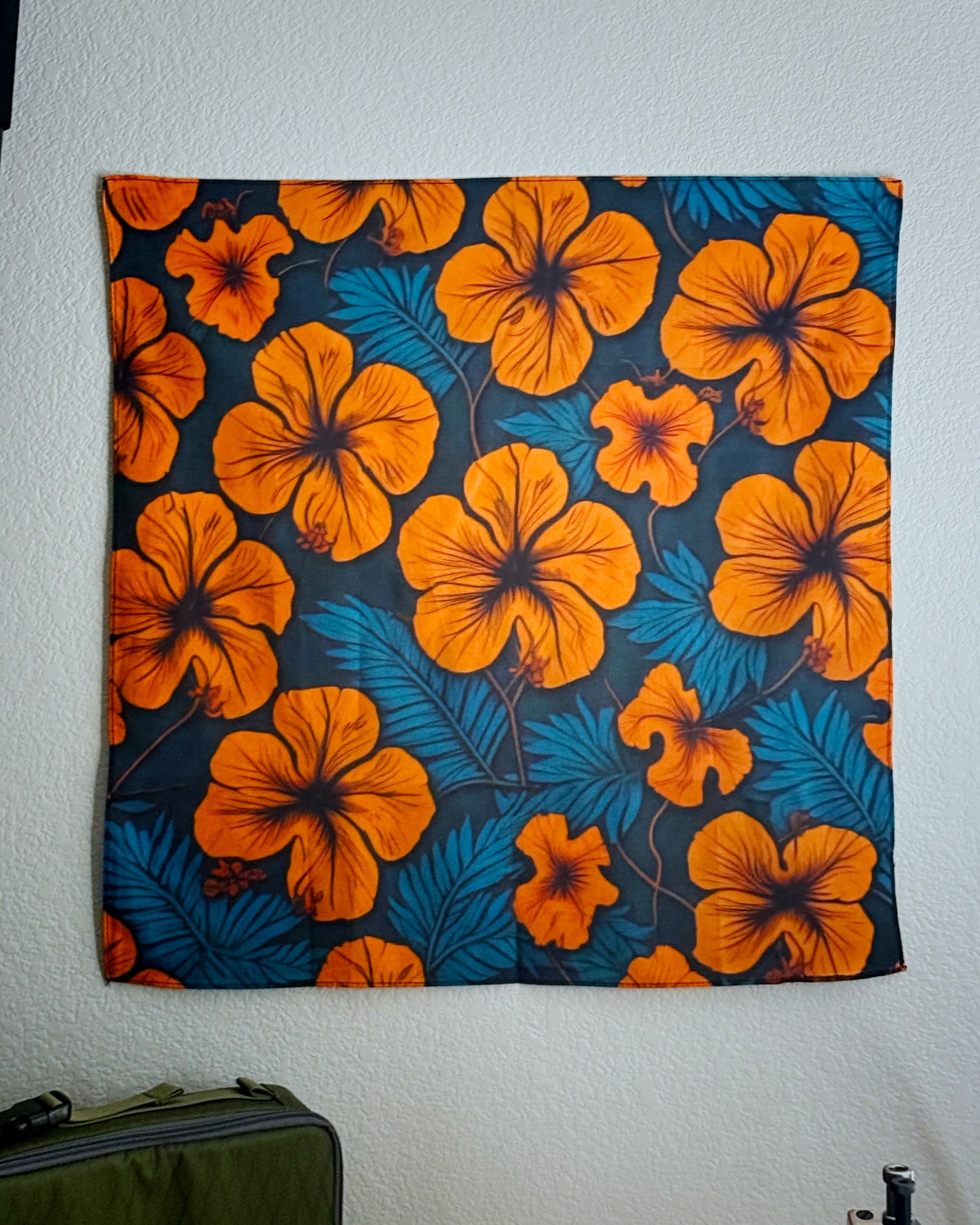 ALOHA HANKDANA (22" x 22")