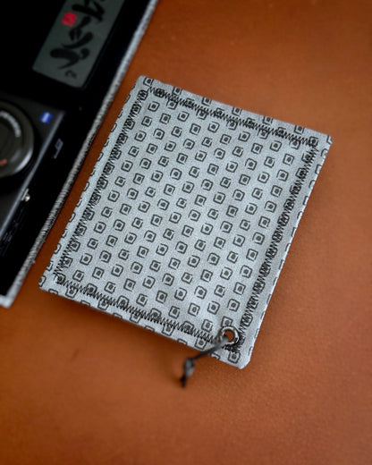 COBBLESTONE SUIT HANDKERCHIEF