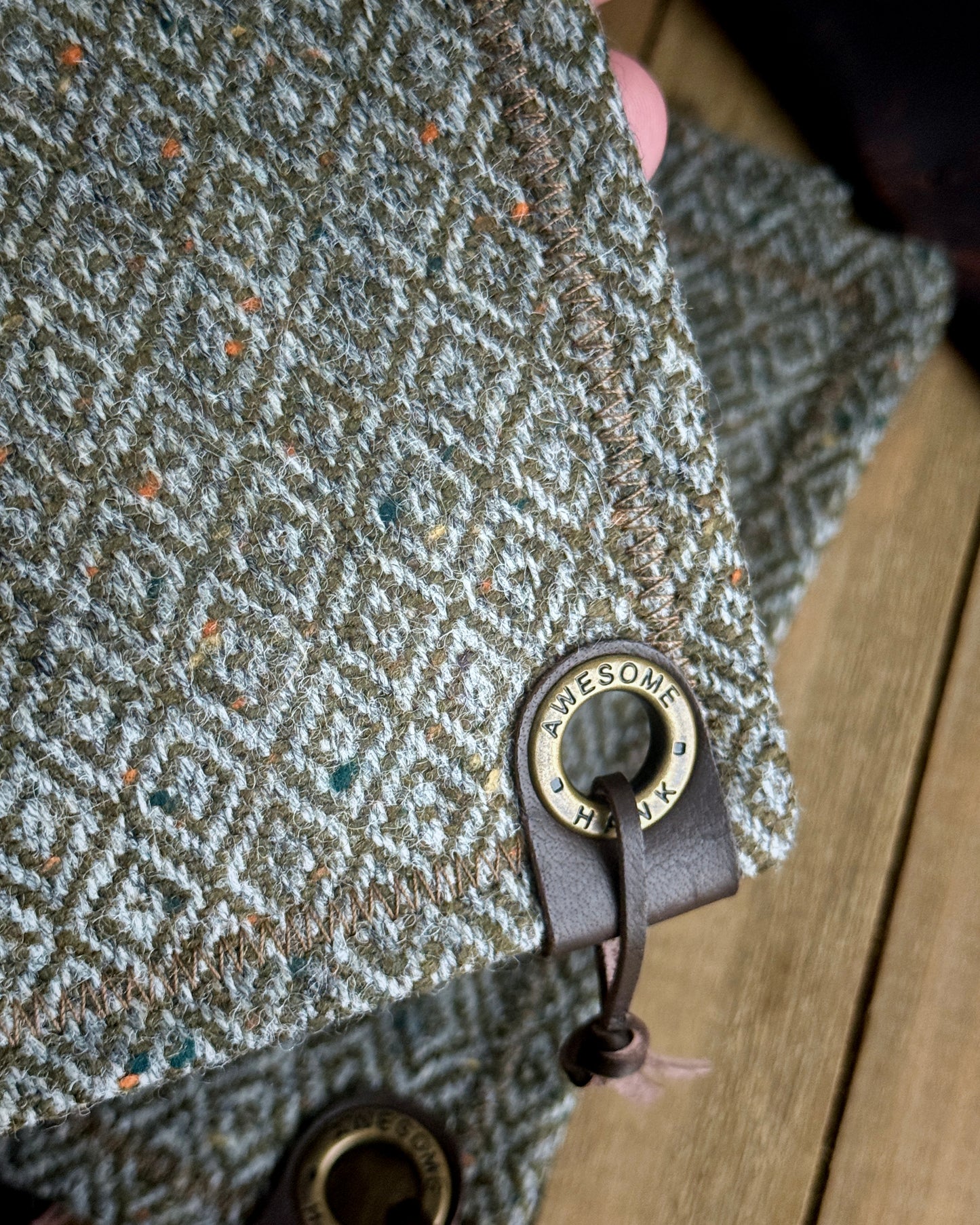 WOOL OLIVE DIAMOND PREMIUM HANDKERCHIEF