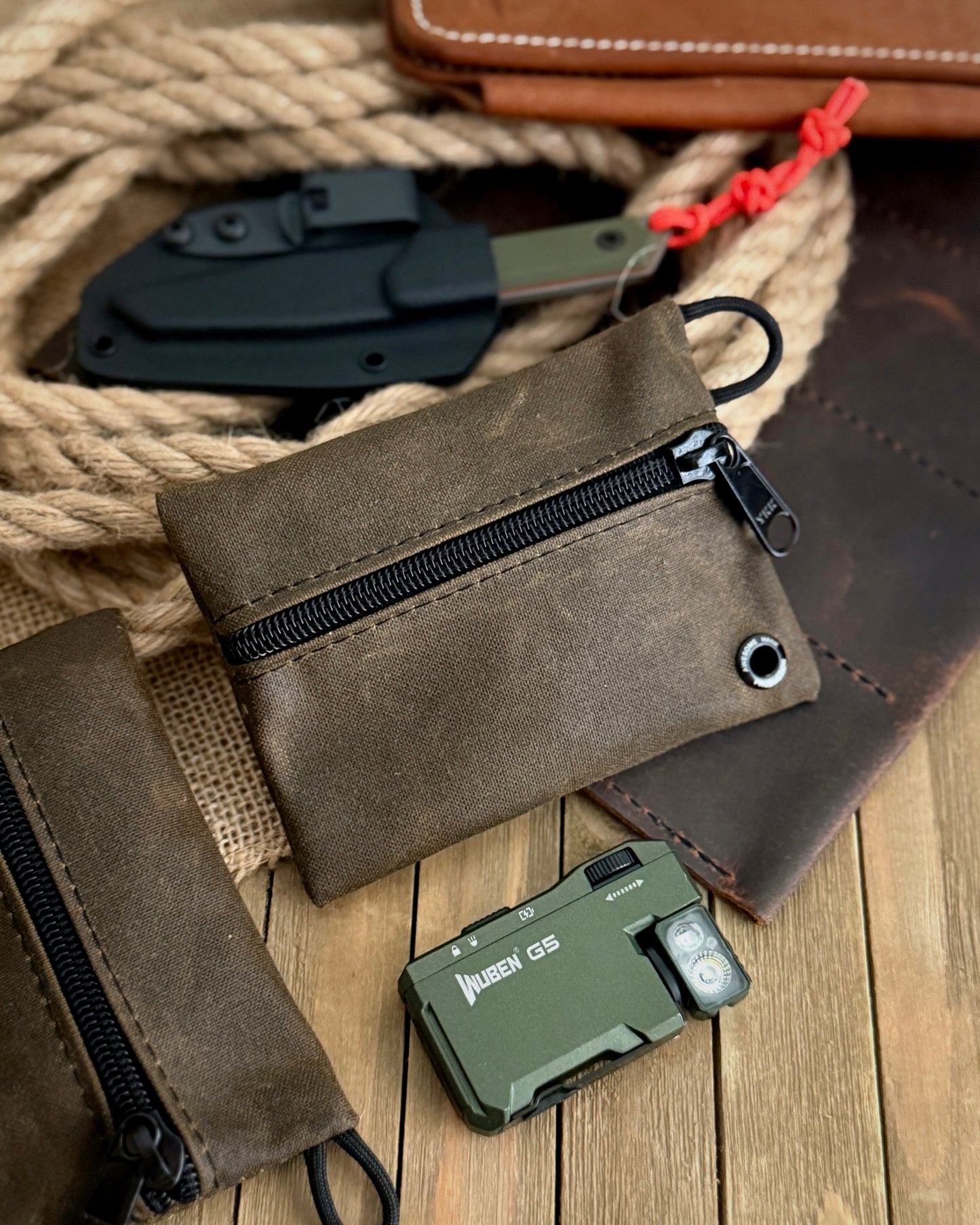 ALPINE MINI LIGHT POUCH (BROWN WAXED CANVAS)