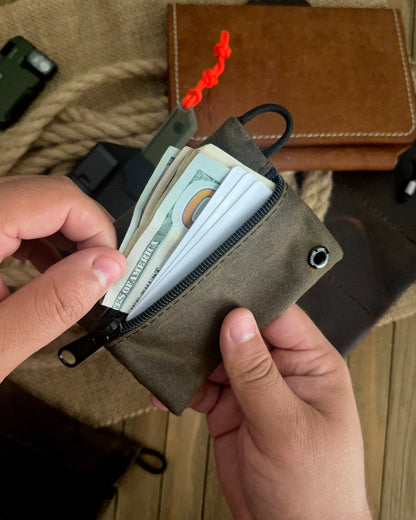 ALPINE MINI LIGHT POUCH (BROWN WAXED CANVAS)