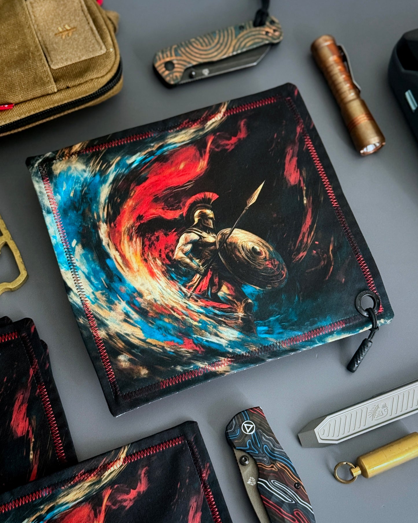 KING LEONIDAS HANDKERCHIEF (XL)