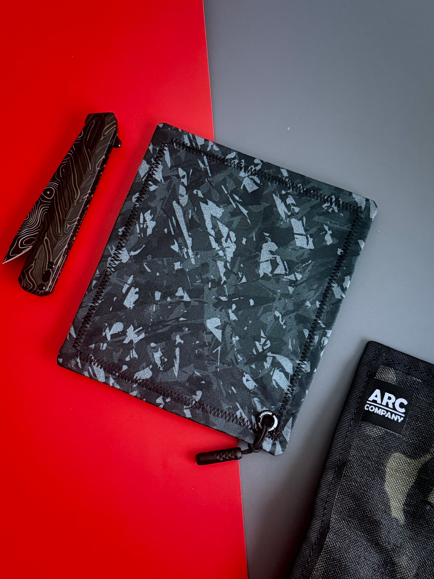 CARBON FIBER HANDKERCHIEF