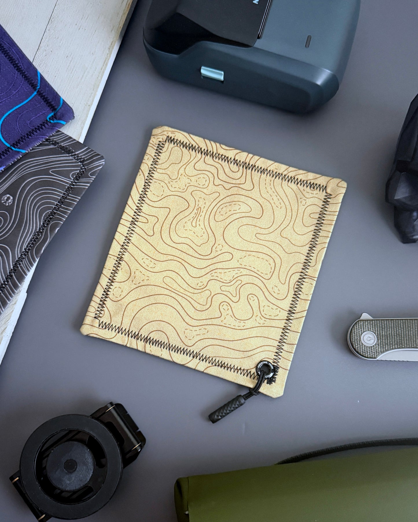 TAN TOPO HANDKERCHIEF