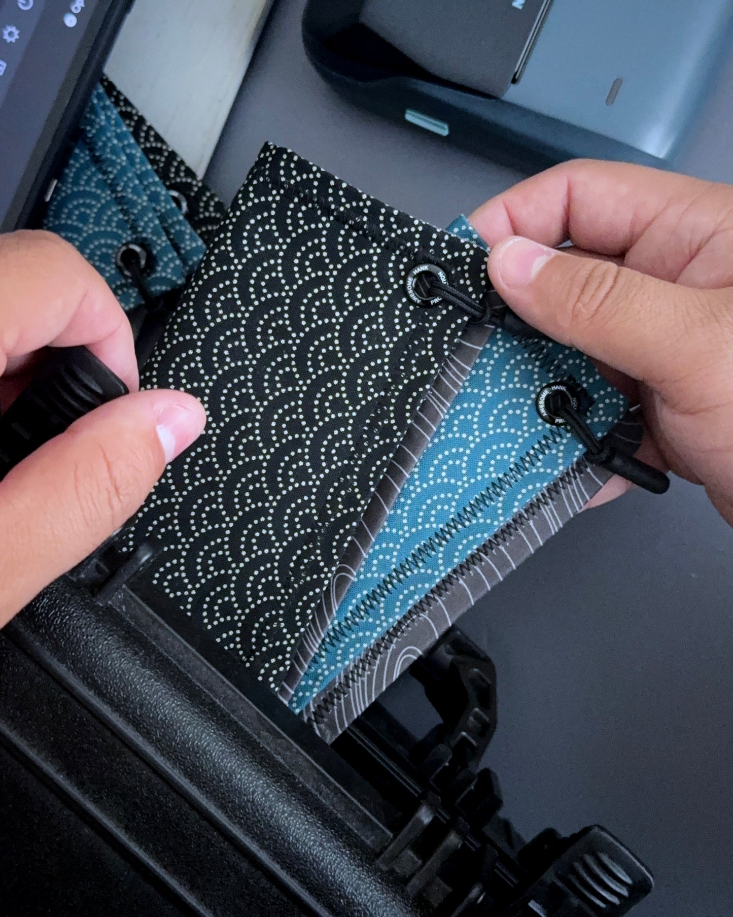 DOTTED SEIGAIHA HANDKERCHIEF (TEAL)