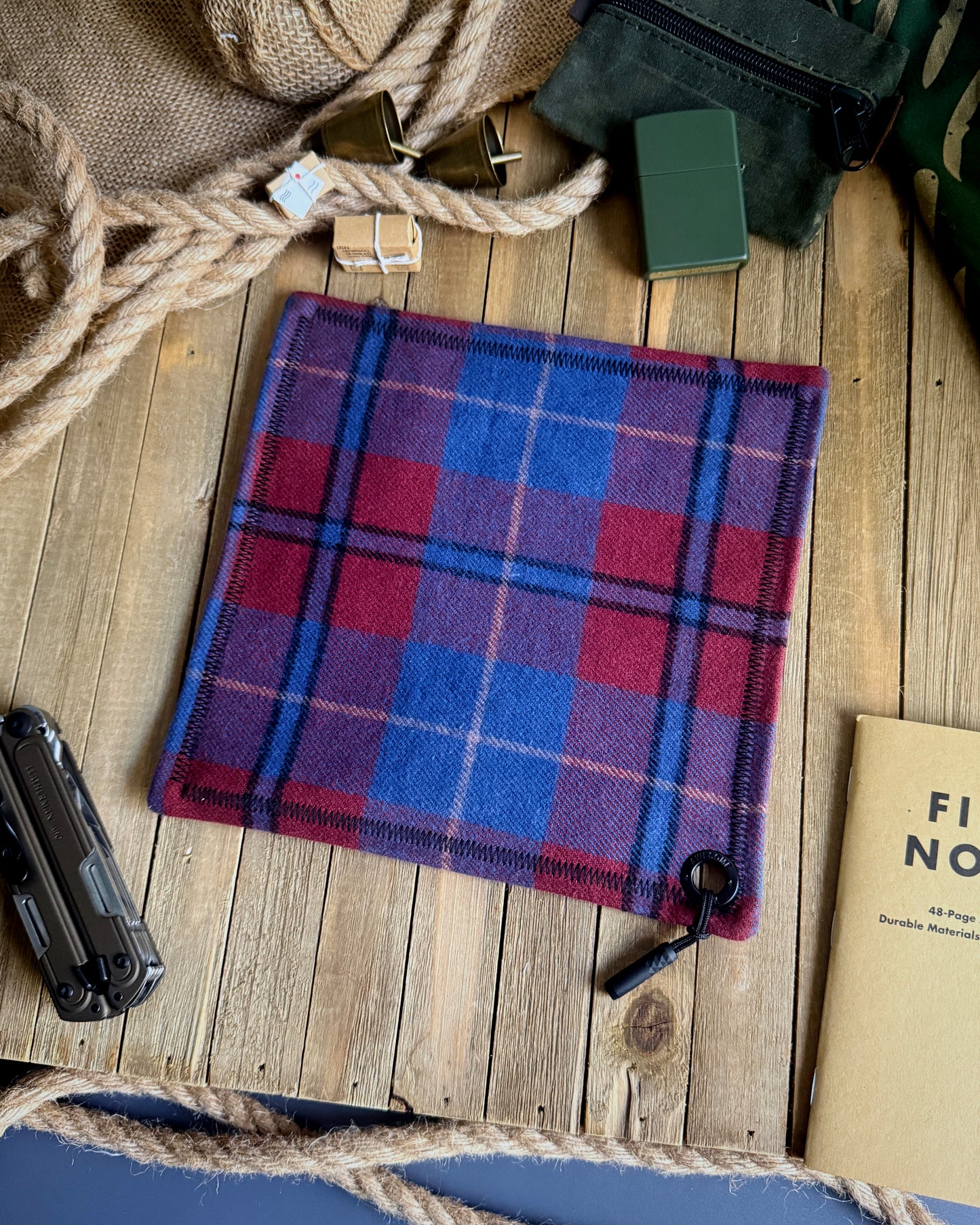 FLANNEL DADDY HANDKERCHIEF (XL)