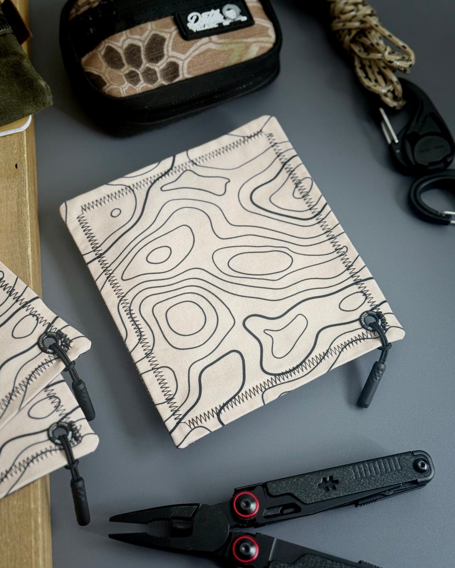 IVORY TOPO HANDKERCHIEF