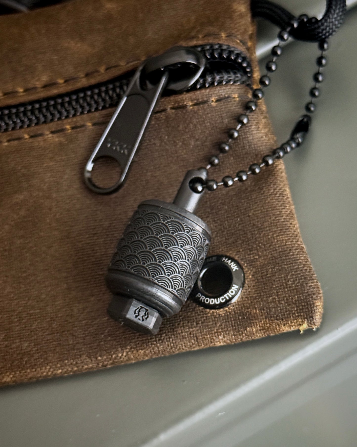 SEIGAIHA BEAD AND KEEPER LANTERN (NOIR)