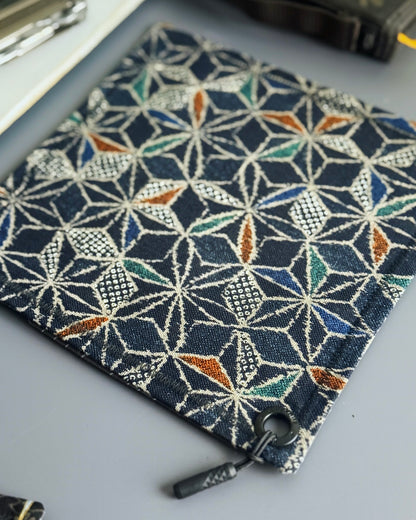 ECRU ASANOHA NAVY HANDKERCHIEF (HUSKY)