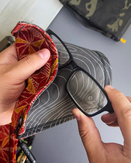 ECRU ASANOHA RED HANDKERCHIEF (HUSKY)