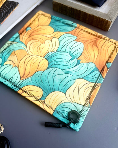 CORAL HANDKERCHIEF (HUSKY)