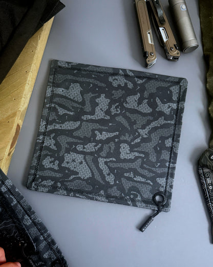 BLACK CAMO HANDKERCHIEF (XL) - EDC HANK