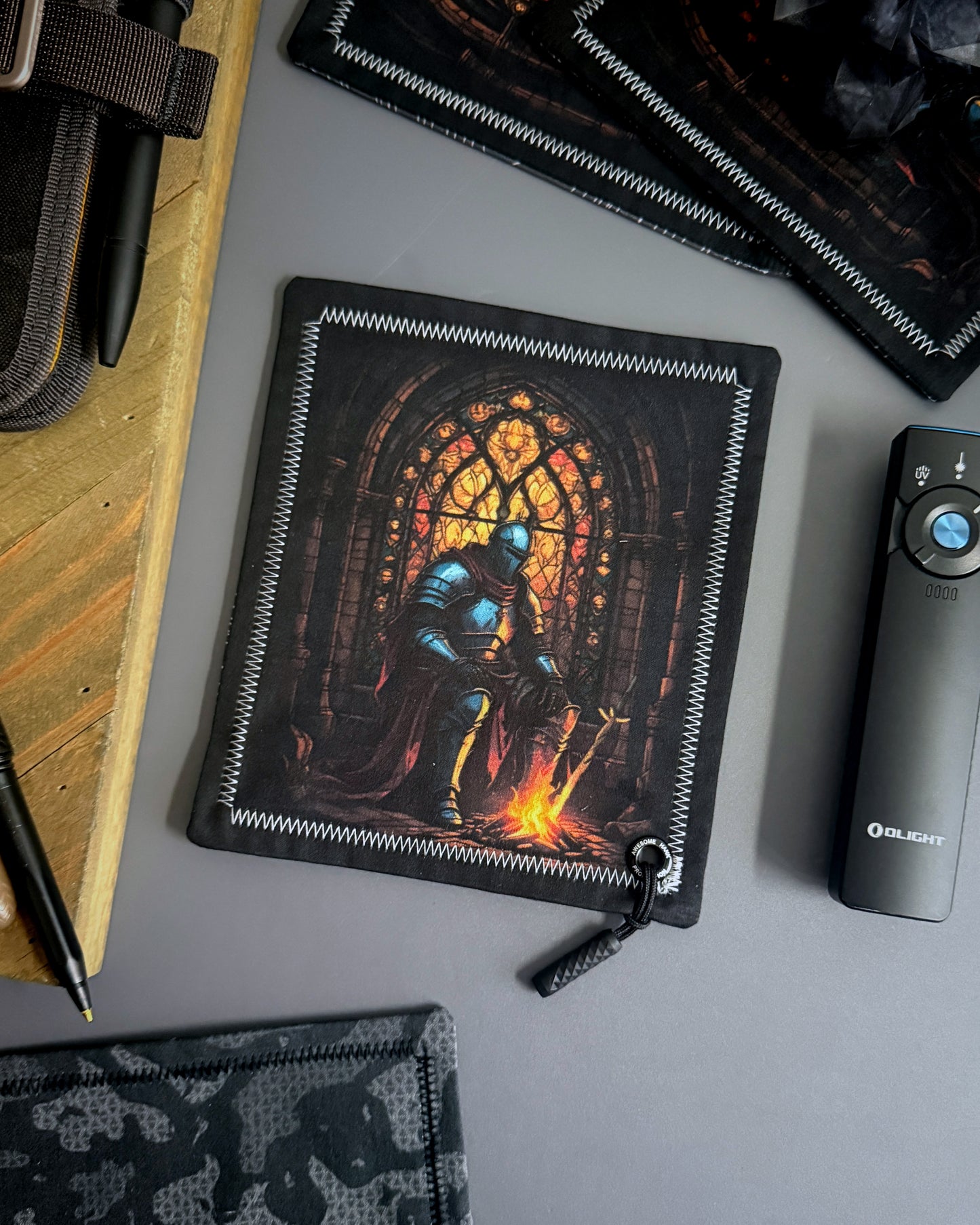 STAINED GLASS BONFIRE HANDKERCHIEF (MINI)