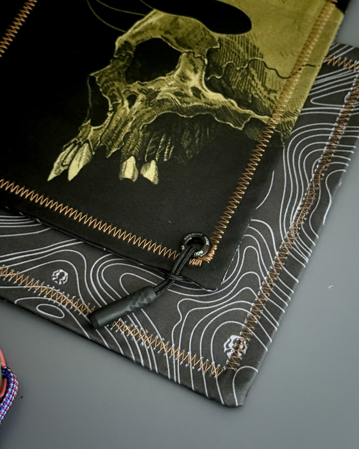 FERAL SKULL HANDKERCHIEF (MINI)