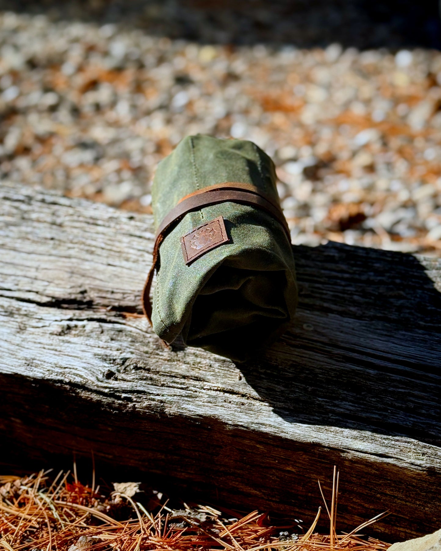 SIERRA KNIFE & TOOL ROLL (OLIVE WAXED CANVAS)