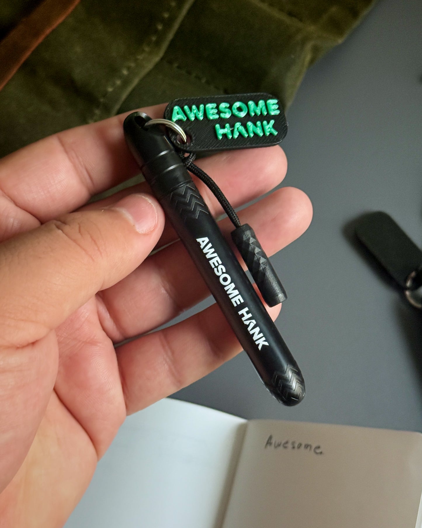DOCKMATE POKKA X AWESOME HANK KEY CHAIN PEN