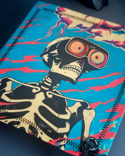 RADIOACTIVE VR HANDKERCHIEF (MINI)