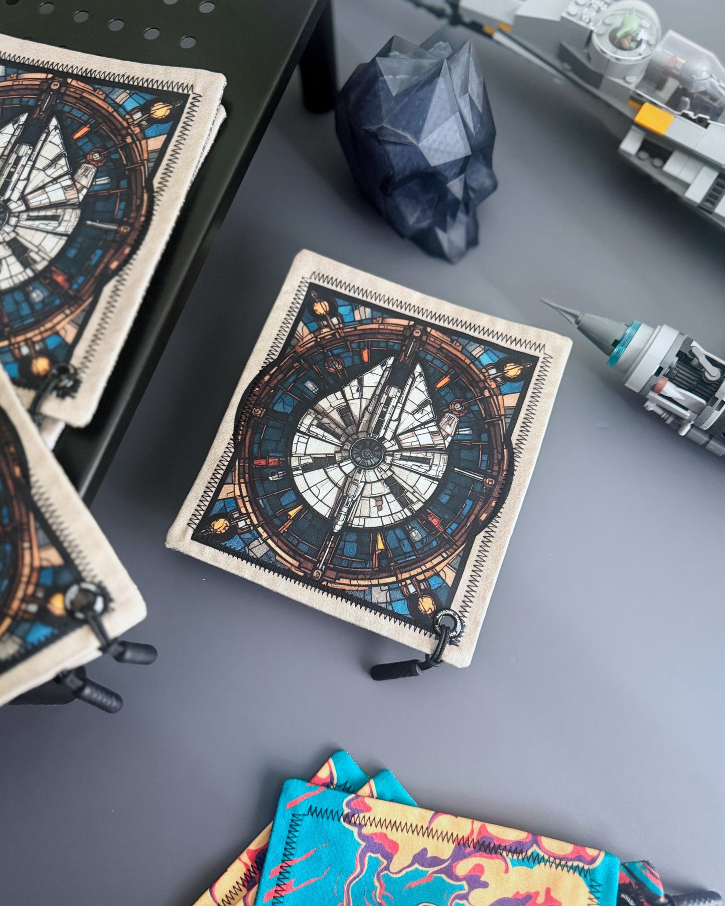 STAINED GLASS STONE FALCON HANDKERCHIEF (MINI) - EDC HANK