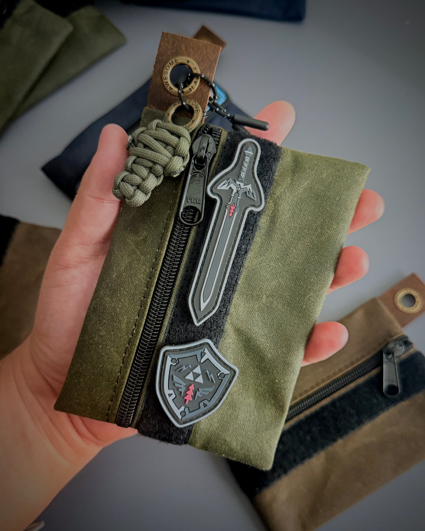 ALPINE WAXED CANVAS FLAT-LAY POUCH - SMALL (MULTIPLE COLORS)