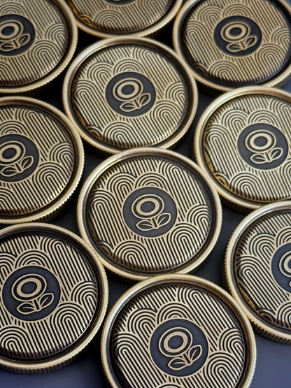FLOWER SPIN COIN (BRASS)