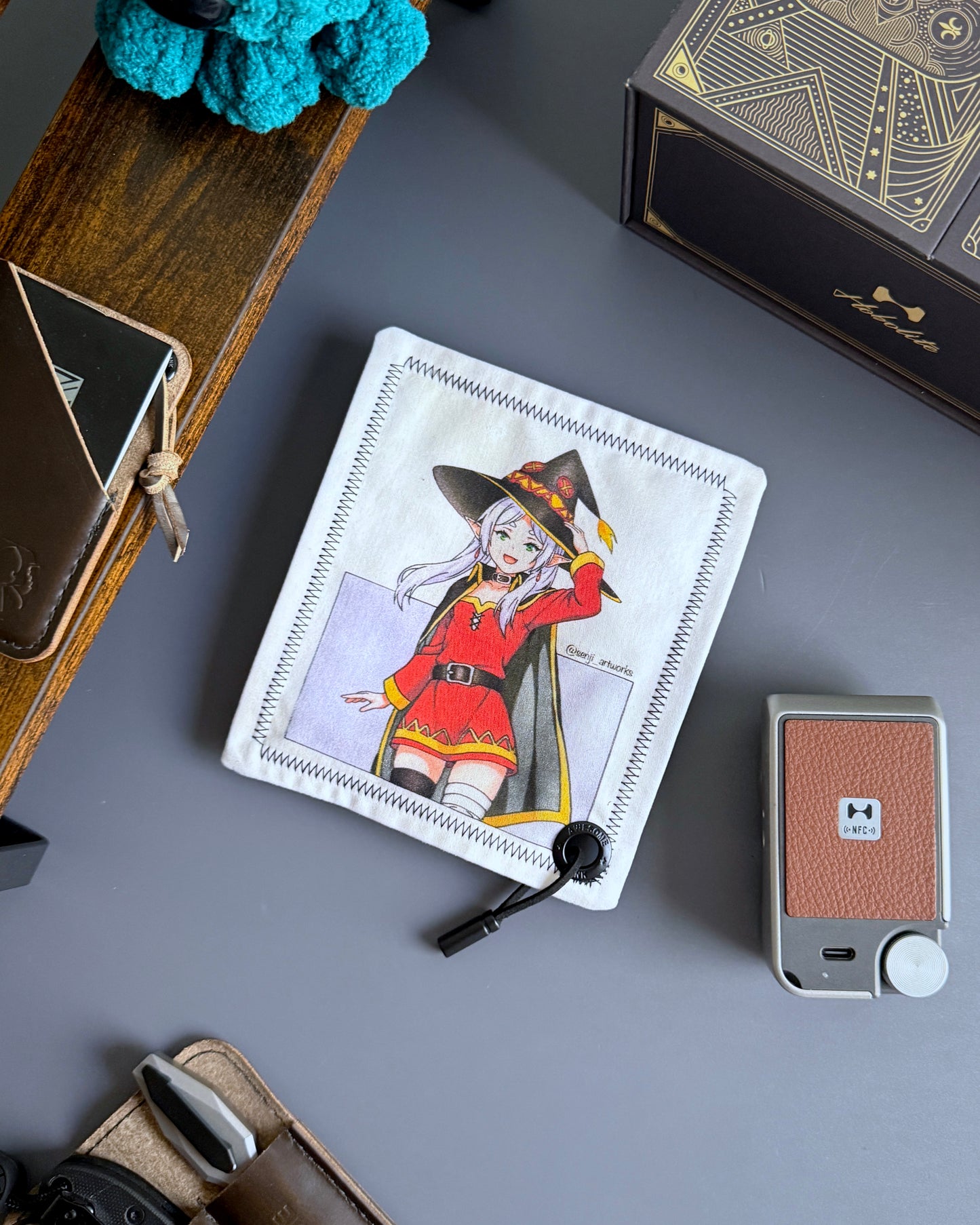 MAGICAL EXPLOSION HANDKERCHIEF