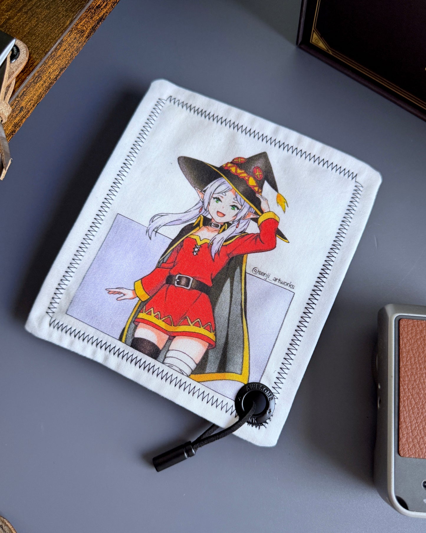 MAGICAL EXPLOSION HANDKERCHIEF