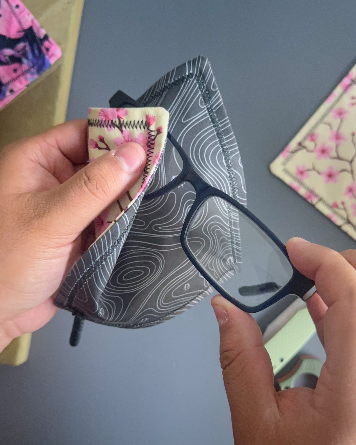 SAKURA FLOWERS HANDKERCHIEF (MINI) - EDC HANK