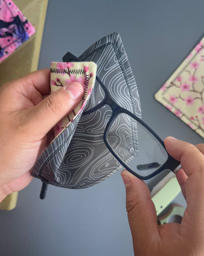 SAKURA FLOWERS HANDKERCHIEF (MINI) - EDC HANK