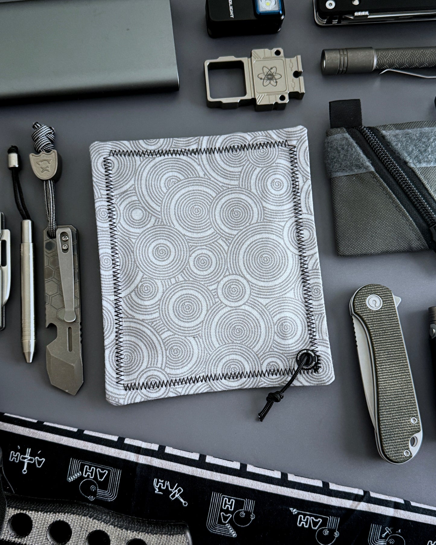 RIPPLES HANDKERCHIEF (AHP)