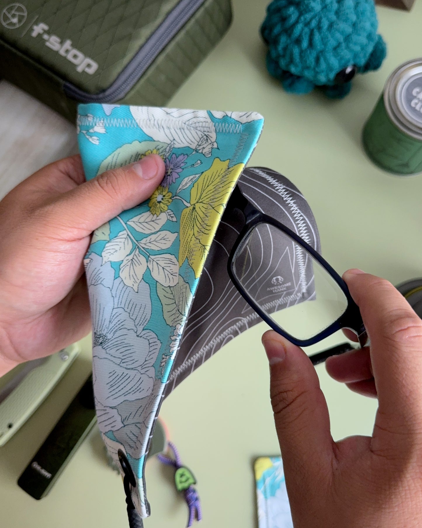 FLORAL TURQUOISE HANDKERCHIEF (HUSKY) - EDC HANK