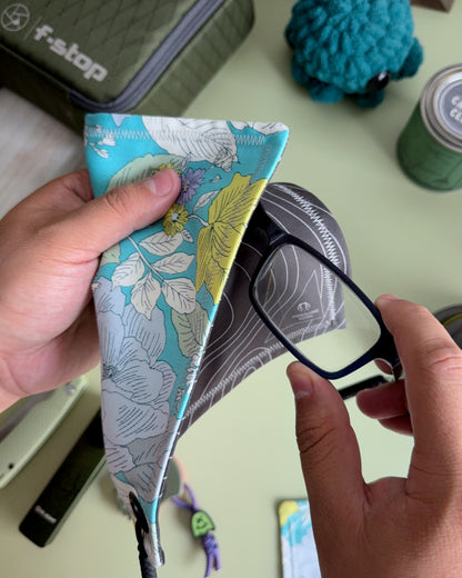 FLORAL TURQUOISE HANDKERCHIEF (HUSKY) - EDC HANK
