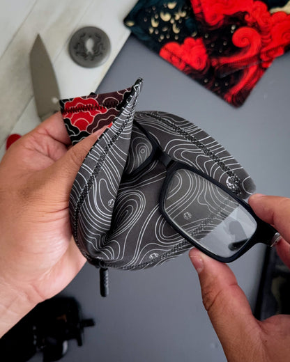 CRIMSON FANS HANDKERCHIEF (MINI) - EDC HANK