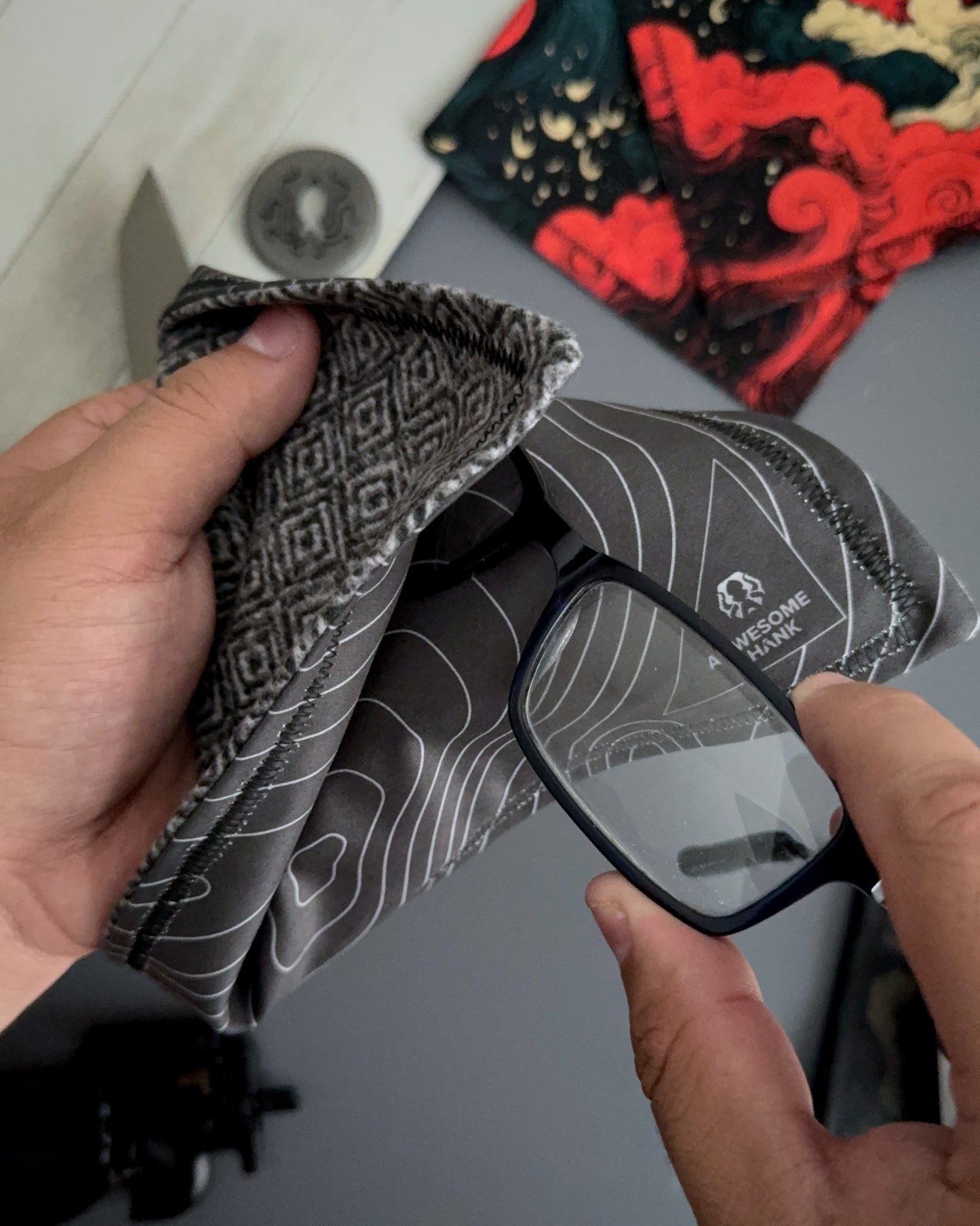 HAZE DIAMONDS FLANNEL HANDKERCHIEF (XL) - EDC HANK