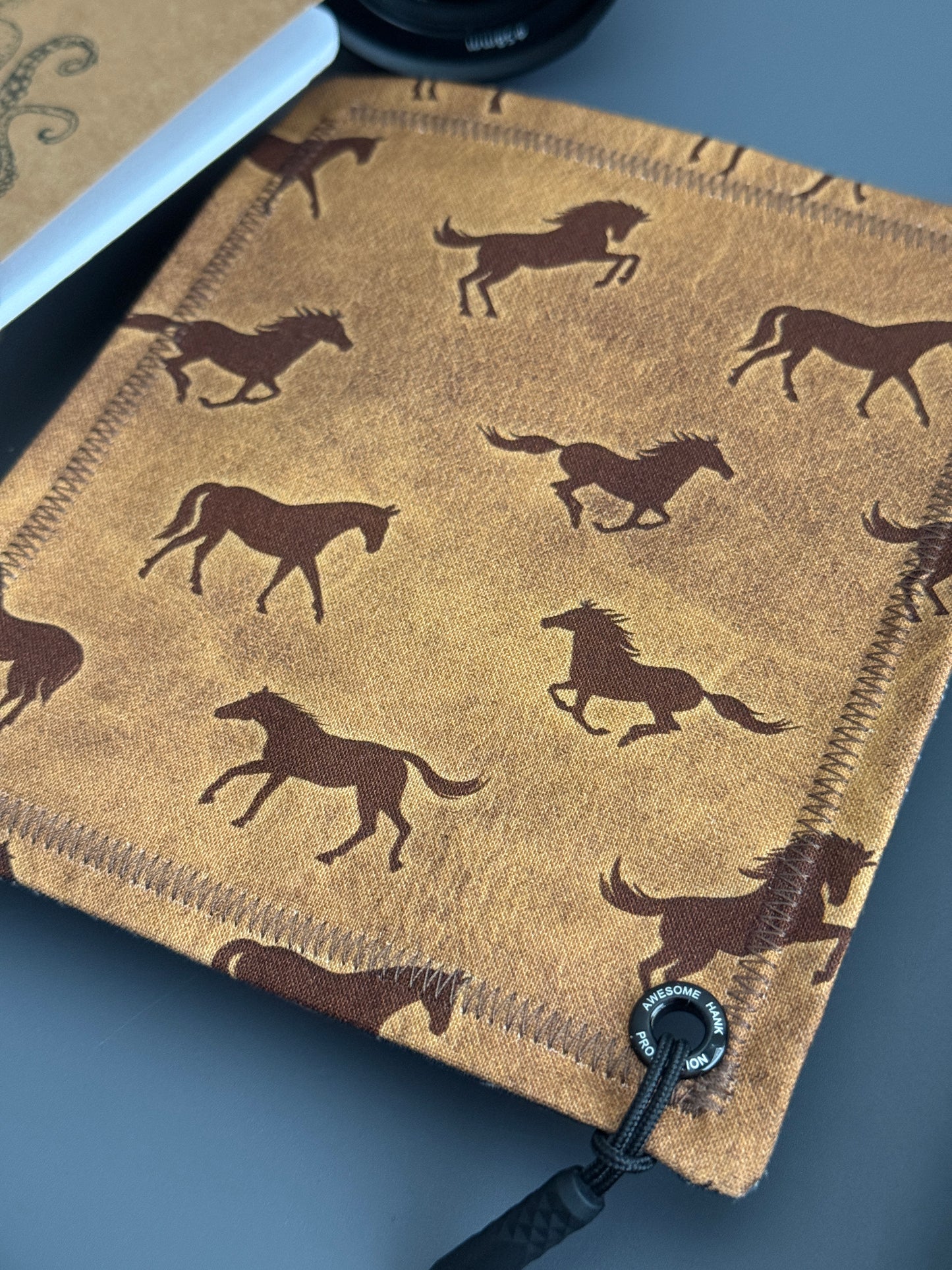 MUSTANG HANDKERCHIEF (MINI) - EDC HANK