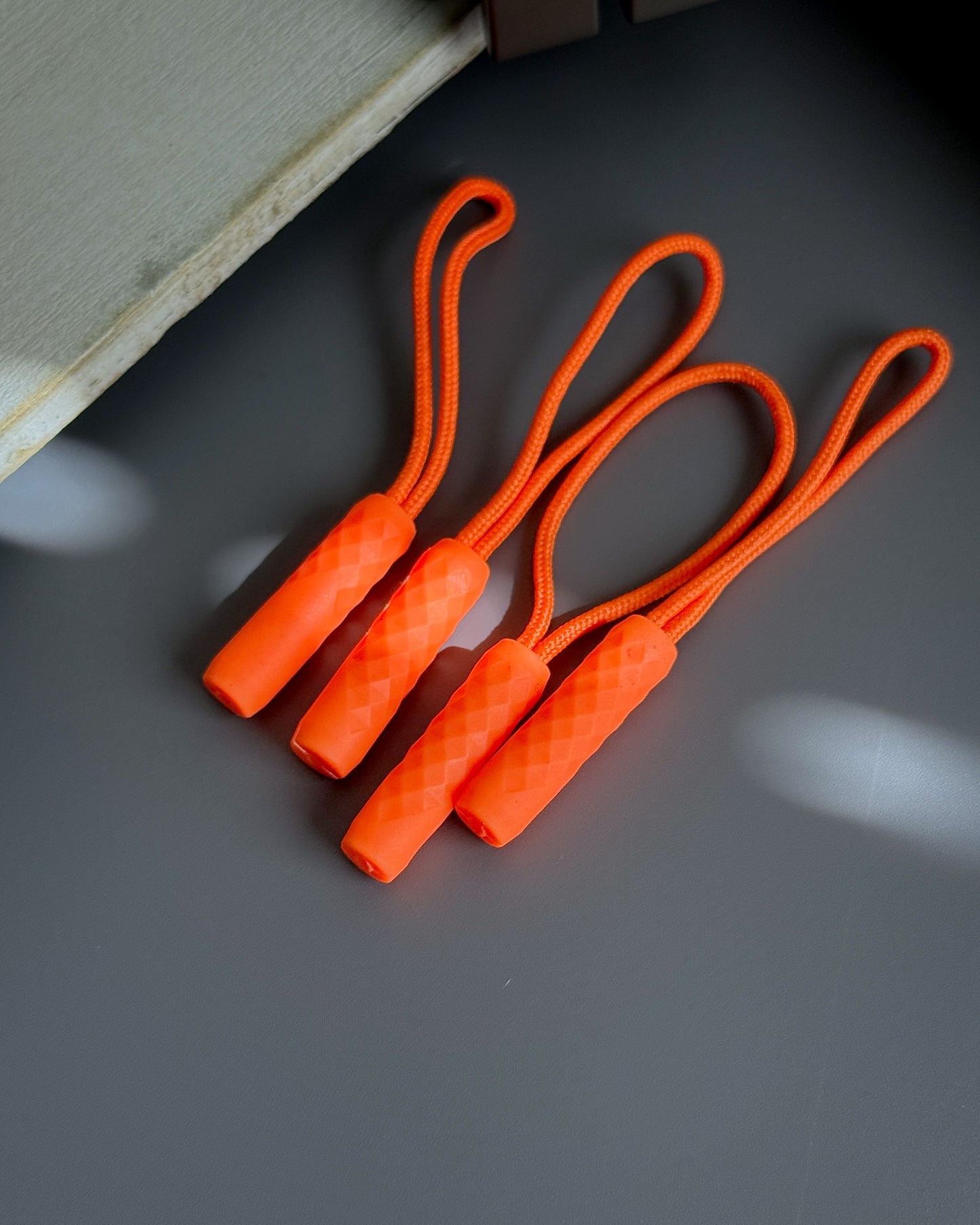 DIAMOND ZIPPER NUNCHUCK 4-PACK (ORANGE)