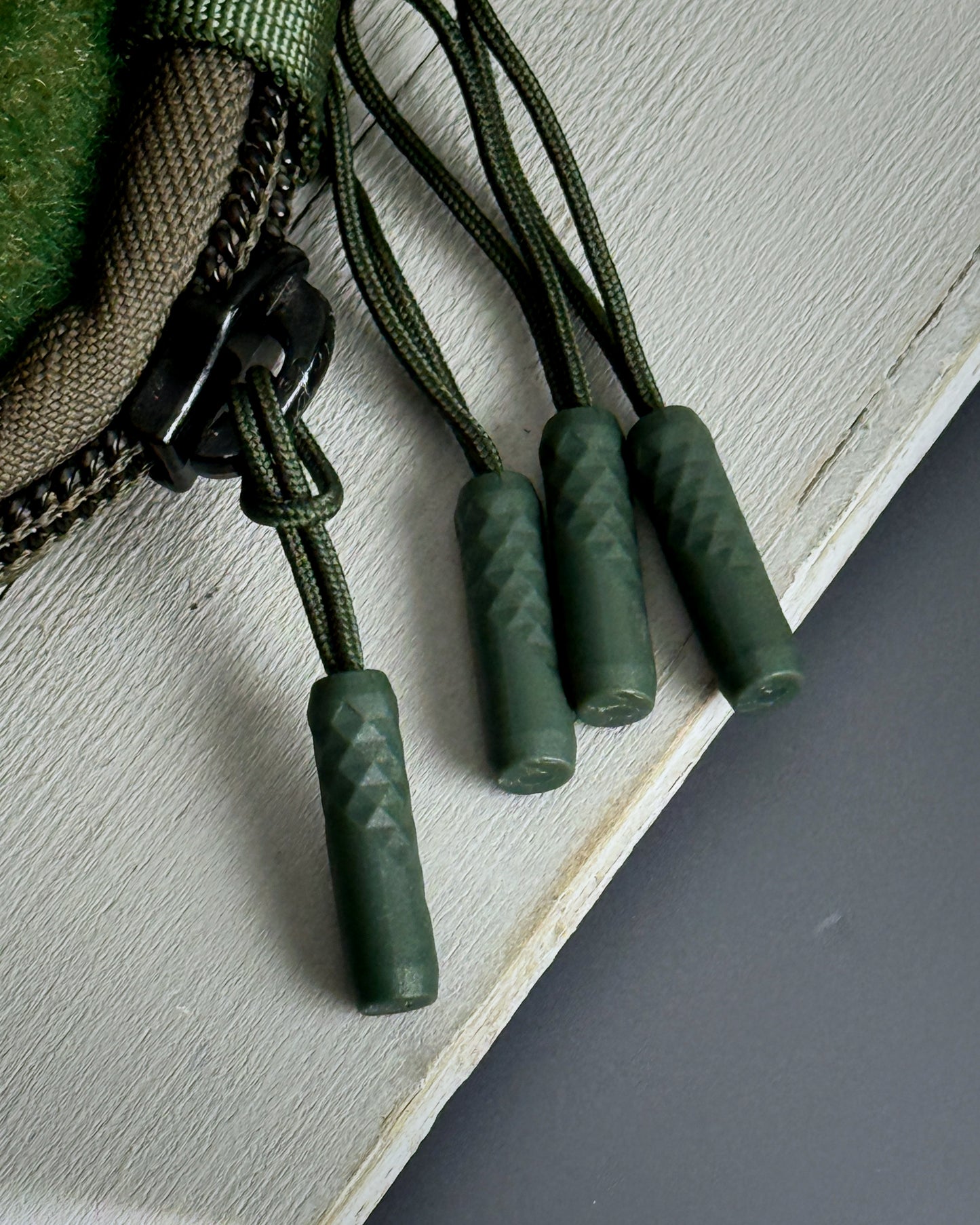 DIAMOND ZIPPER NUNCHUCK 4-PACK (OLIVE)