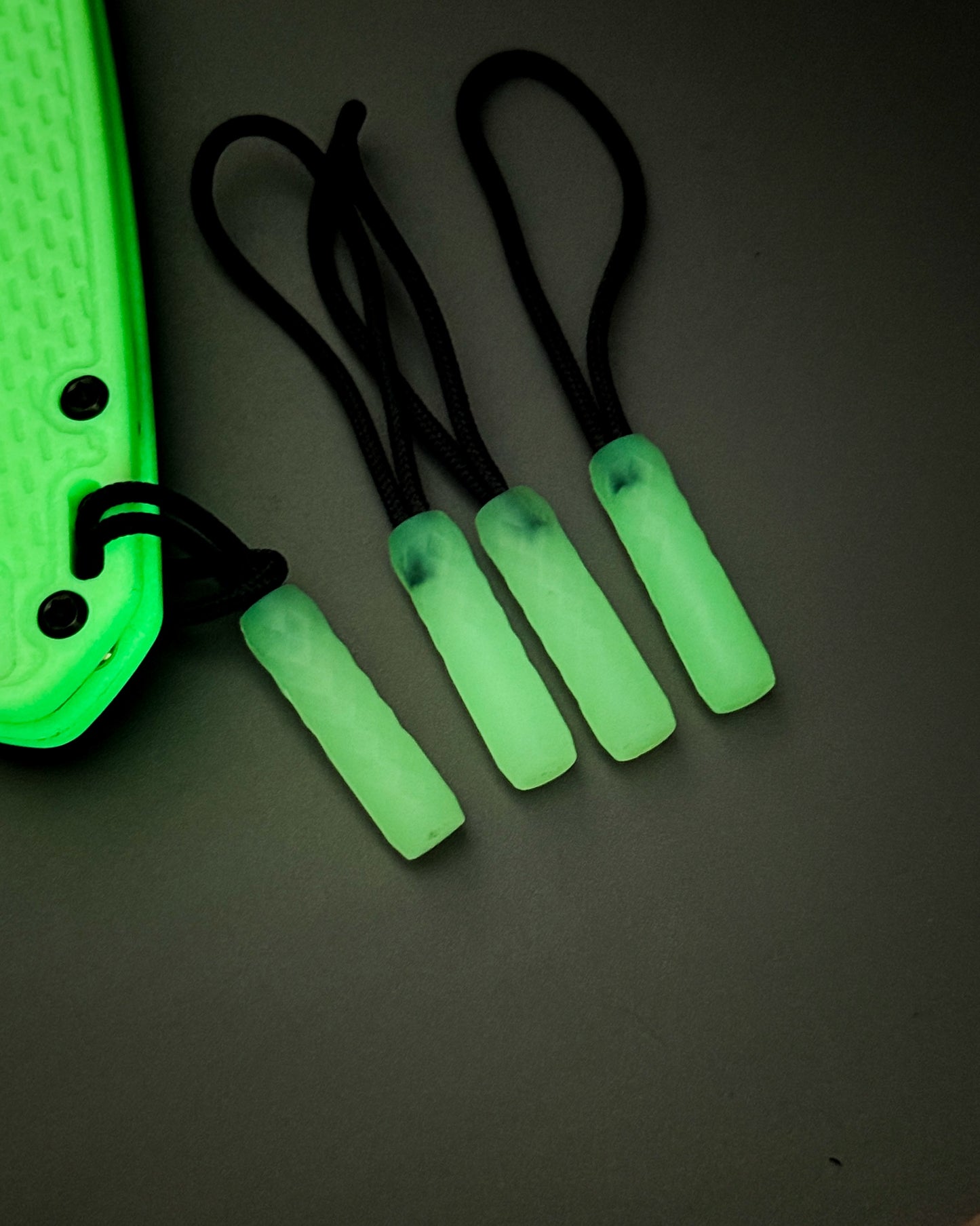 DIAMOND ZIPPER NUNCHUCK 4-PACK (GITD)