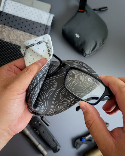 GENTLEMEN'S PAISLEY HANDKERCHIEF (MINI) - EDC HANK