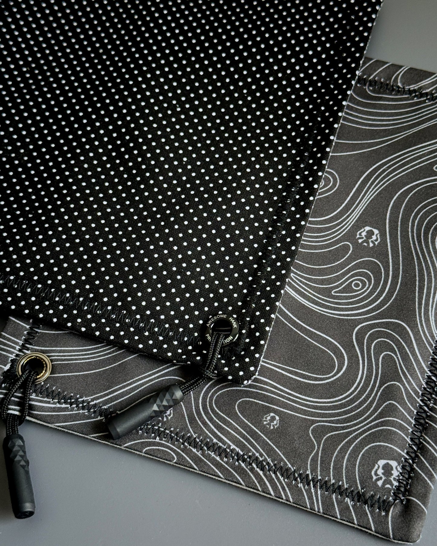 GENTLEMEN'S NOIR HANDKERCHIEF (MINI) - EDC HANK