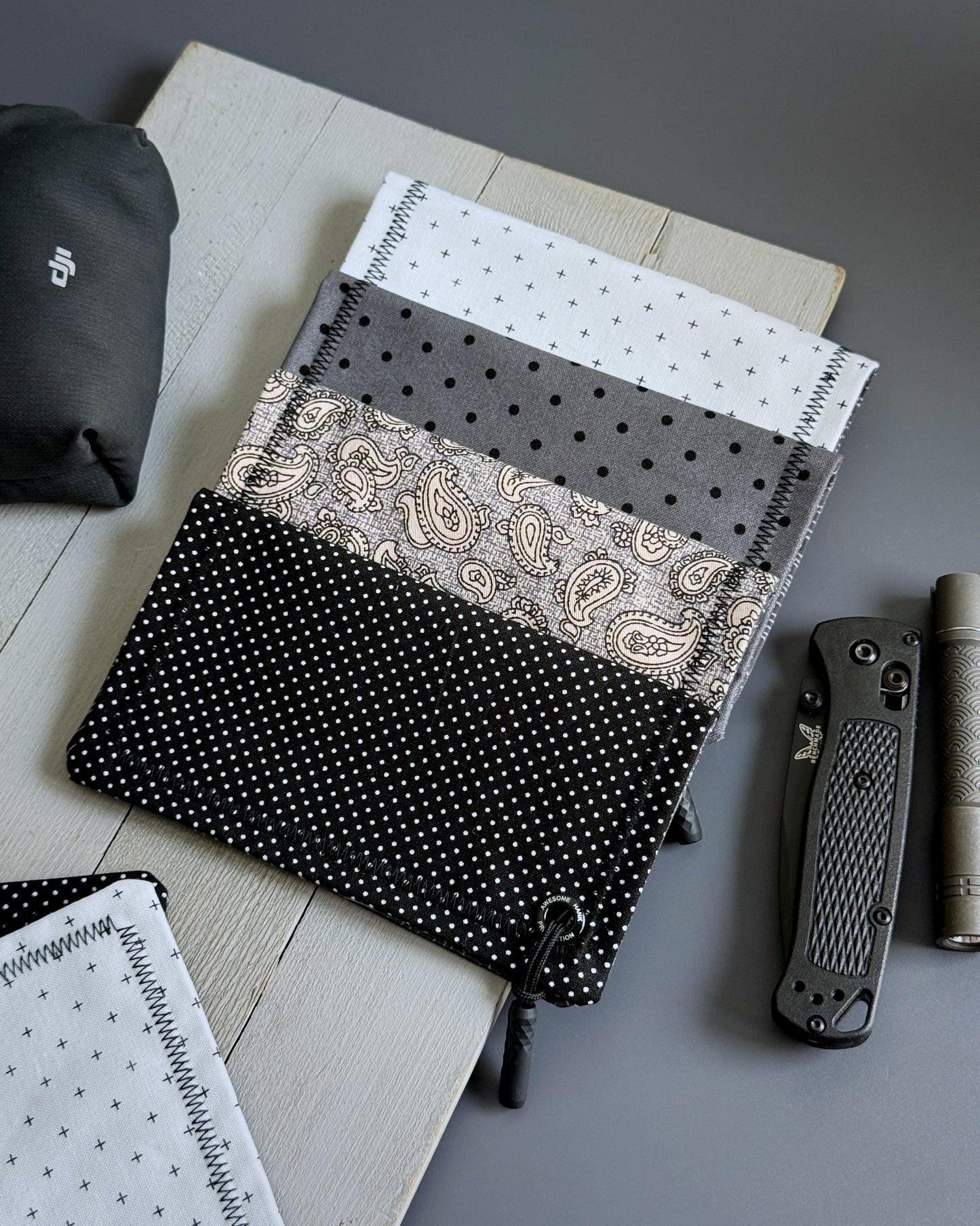 GENTLEMEN'S PAISLEY HANDKERCHIEF (MINI) - EDC HANK