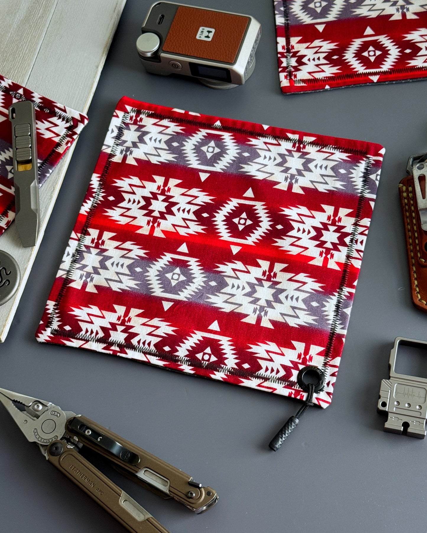 TRAILRUBY HANDKERCHIEF (XL) - EDC HANK